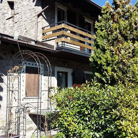 Vila Casa Delle Rose Teglio Exteriér fotografie