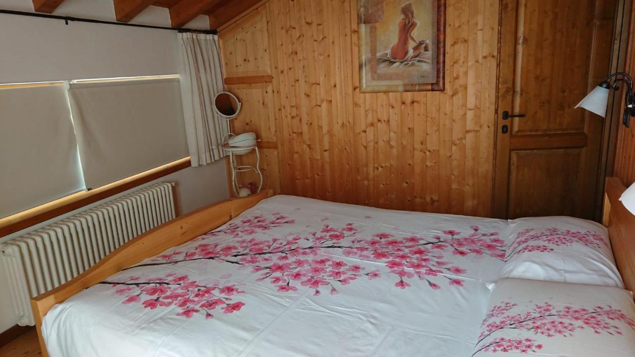 Vila Casa Delle Rose Teglio Exteriér fotografie