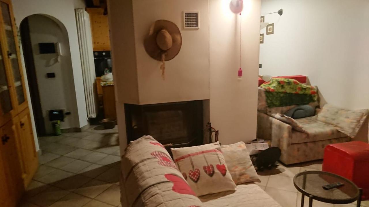 Vila Casa Delle Rose Teglio Exteriér fotografie