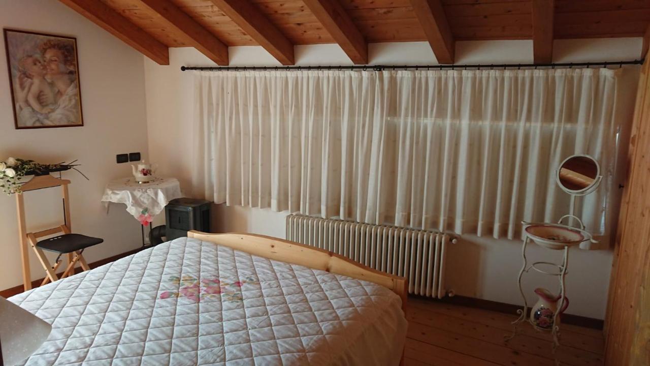 Vila Casa Delle Rose Teglio Exteriér fotografie