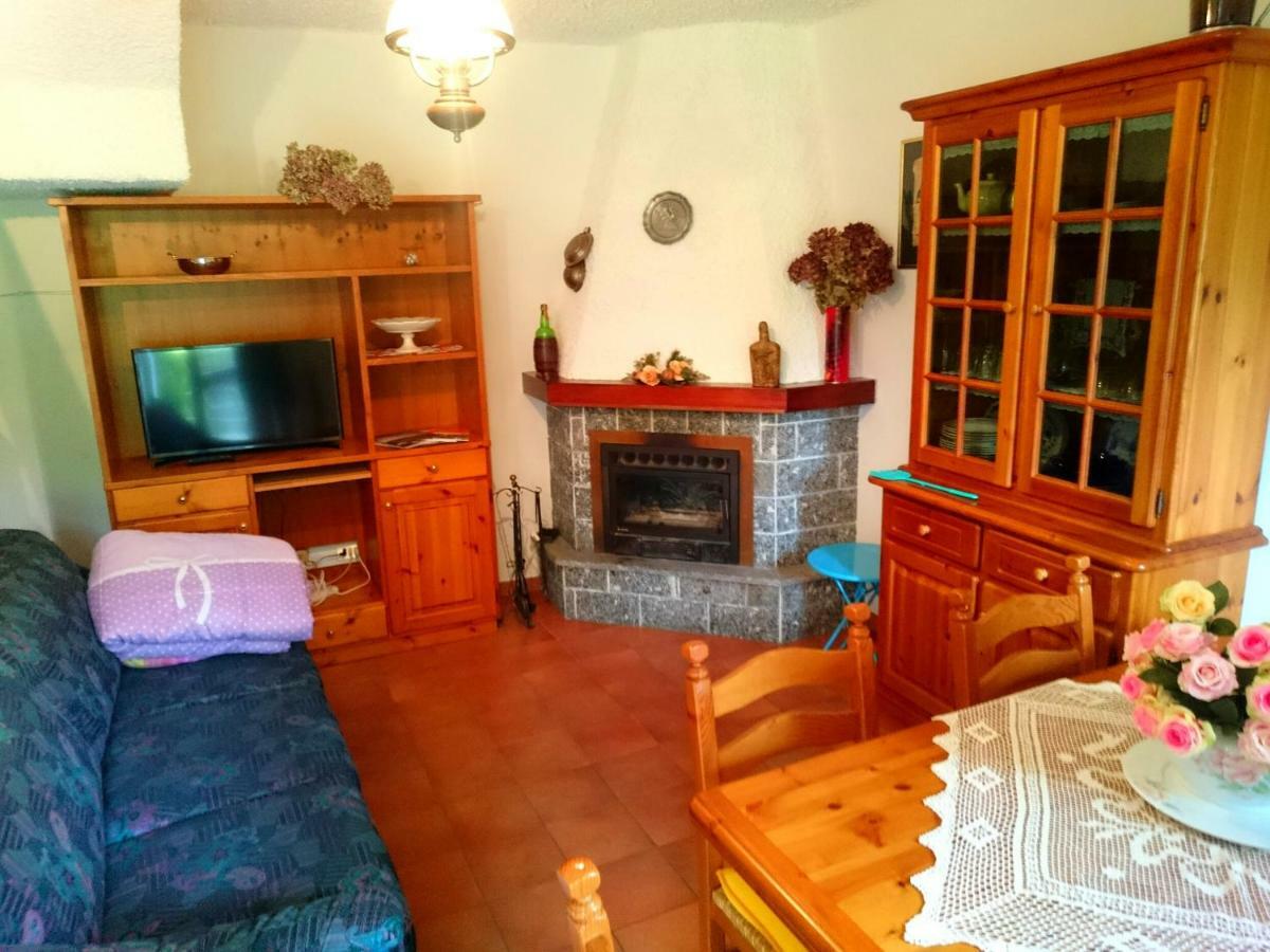 Vila Casa Delle Rose Teglio Exteriér fotografie