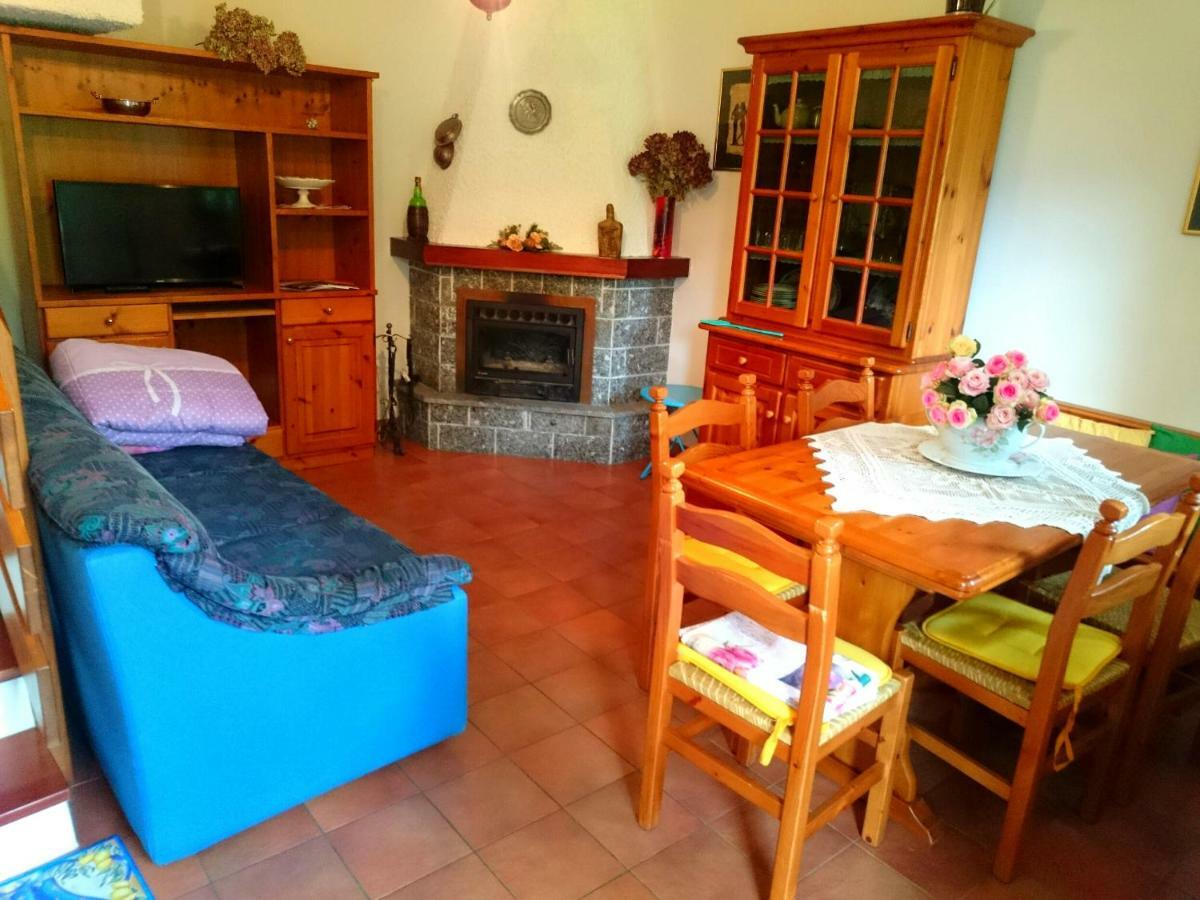 Vila Casa Delle Rose Teglio Exteriér fotografie